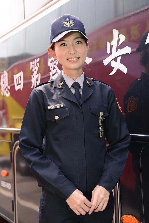 台湾警察服装 台湾警服演变 伤感说说吧